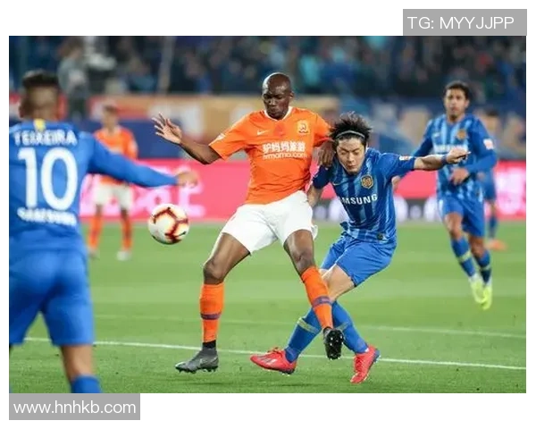 南京与武汉足球队赛后复盘分析双方战术意识与表现差异