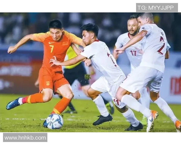 南京足球队实力之争引发热议球迷观点各异分析深入探讨球队未来发展方向